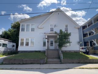 Foreclosed Home - 520 CHAMPLAIN ST, 03570