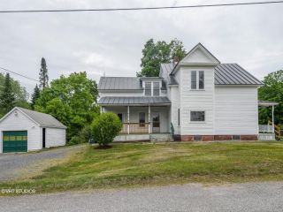 Foreclosed Home - 25 Ascutney St, 03743