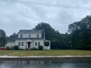 Foreclosed Home - 77 WOODLAND ST, 03743