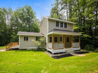 Foreclosed Home - 16 SPRUCE LN, 03852