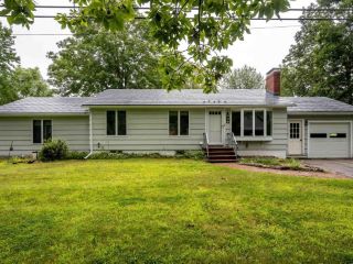 Foreclosed Home - 126 WEDNESDAY HILL RD, 03861
