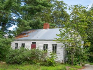Foreclosed Home - 443 BAR MILLS RD, 04042