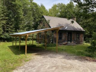 Foreclosed Home - 167 VALLEY RD, 04088