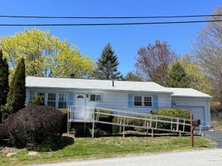 Foreclosed Home - 18 SHERBROOKE AVE, 04240