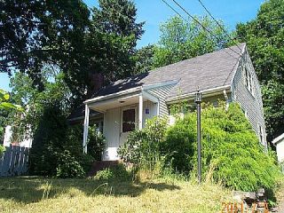 Foreclosed Home - 142 CHESTNUT ST, 06040