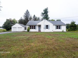 Foreclosed Home - 52 South Rd, 06082