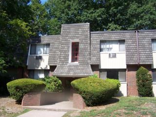 Foreclosed Home - 70 High Path Road, 06095