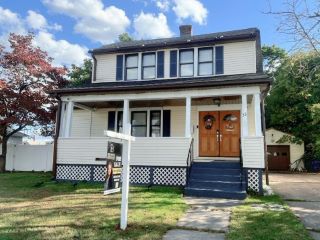 Foreclosed Home - 33 EASTVIEW ST, 06114