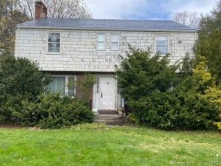 Foreclosed Home - 30 AVONDALE RD, 06117