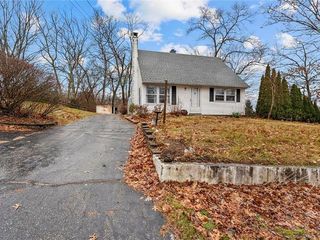 Foreclosed Home - 46 LYNWOOD DR, 06226