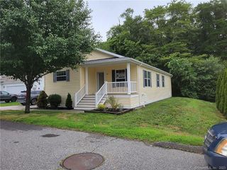 Foreclosed Home - 18 CLIFF RD, 06339