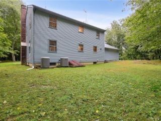 Foreclosed Home - 1718 CENTER GROTON RD, 06339