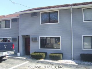 Foreclosed Home - 298 MERIDIAN ST APT H, 06340