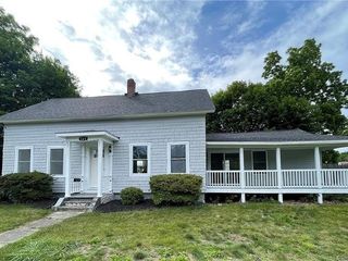 Foreclosed Home - 121 MAIN ST, 06354