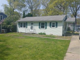 Foreclosed Home - 68 OAKWOOD RD, 06357