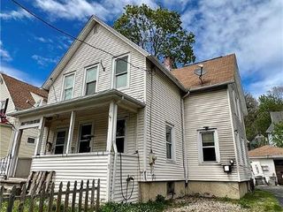 Foreclosed Home - 113 4TH ST, 06360