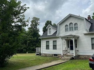 Foreclosed Home - 8 OLD PLAINFIELD RD, 06374
