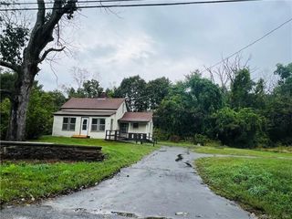 Foreclosed Home - 220 CEMETERY RD, 06374