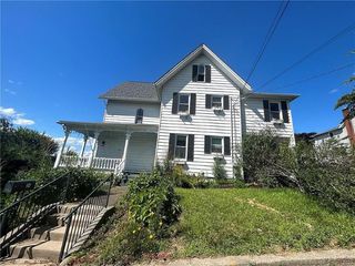 Foreclosed Home - 34 N SPRING ST, 06401