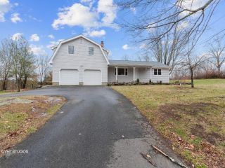 Foreclosed Home - 527 Old Hartford Rd, 06415