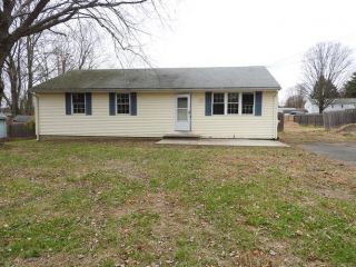 Foreclosed Home - 7 Colchester Ave, 06424