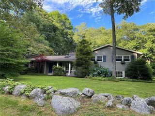 Foreclosed Home - 11 BEAVER POND RD, 06443