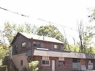 Foreclosed Home - 382 COOK AVE, 06451