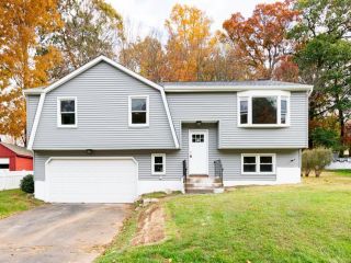Foreclosed Home - 199 Knob Hill Rd, 06451