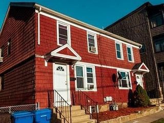 Foreclosed Home - 36 SAINT JOHNS ST, 06457