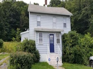 Foreclosed Home - 11 Buddington Road, 06484