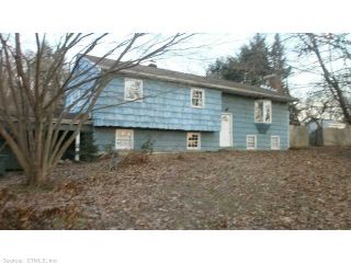 Foreclosed Home - 25 FAIRFIELD DR, 06488