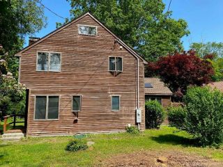Foreclosed Home - 194 Horse Fence Hill Road, 06488