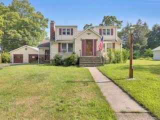 Foreclosed Home - 7 SWAN AVE, 06492