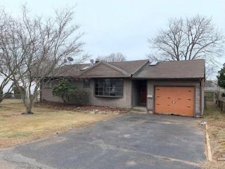 Foreclosed Home - 141 Skyline Dr, 06516