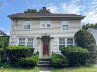 Foreclosed Home - 304 PUTNAM AVE, 06517