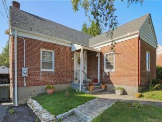 Foreclosed Home - 672 JEWETT AVE, 06606
