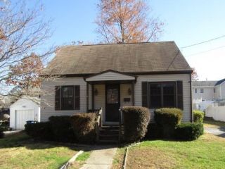 Foreclosed Home - 96 Glenbrook Rd, 06610
