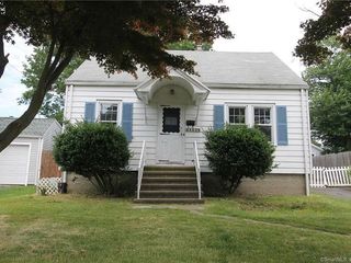 Foreclosed Home - 600 BARNUM TERRACE EXT, 06614