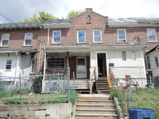 Foreclosed Home - 33 Ives St, 06704