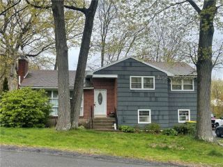 Foreclosed Home - 149 HARWOOD RD, 06706