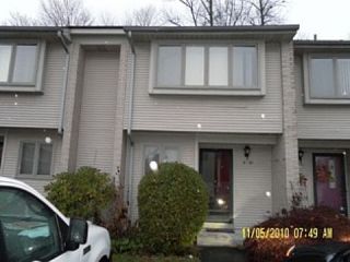 Foreclosed Home - 827 ORONOKE RD APT 2-10, 06708