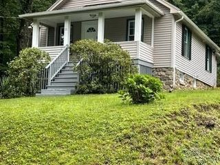 Foreclosed Home - 11 MAPLEWOOD ST, 06708