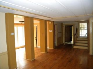 Foreclosed Home - 11 W Chestnut Hill Road, 06759