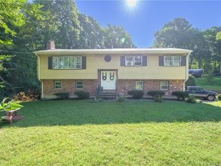 Foreclosed Home - 239 KRODEL RD, 06770