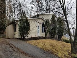 Foreclosed Home - 47 Valley View Ln, 06776