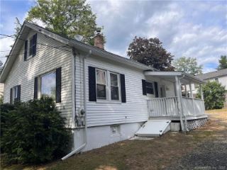 Foreclosed Home - 18 PLUMTREES RD, 06801