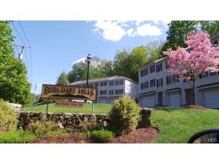 Foreclosed Home - 160 SHELTER ROCK RD APT 1, 06810