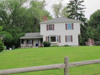 Foreclosed Home - 10 BEAR MOUNTAIN RD, 06811
