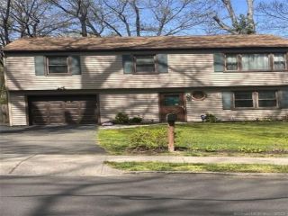 Foreclosed Home - 62 RAMPART RD, 06854