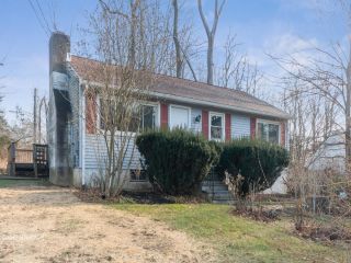 Foreclosed Home - 371 Bennetts Farm Rd, 06877